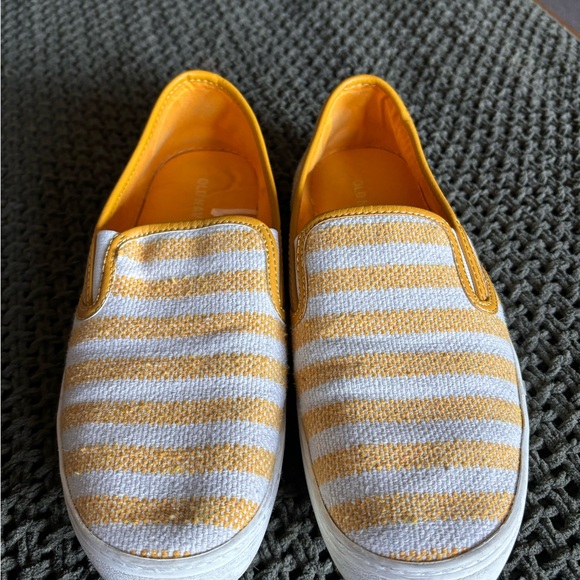 Old Navy slip on boat shoe size 7 striped yellow - Picture 2 of 3